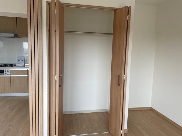 内装他