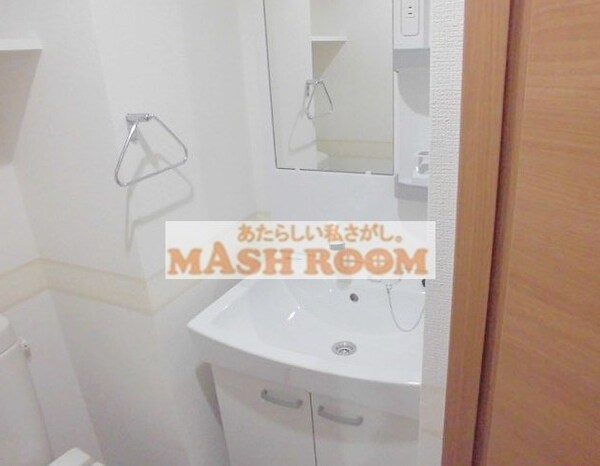 独立洗面台