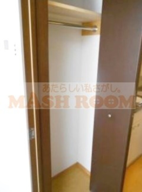 収納(便利な収納スペースです)