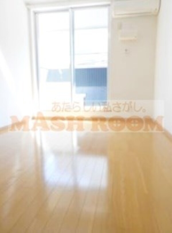 居室(ゆったりとしたリビングです)