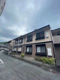 クレスト安室の外観写真