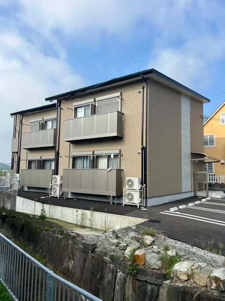エトランス西坂外観写真