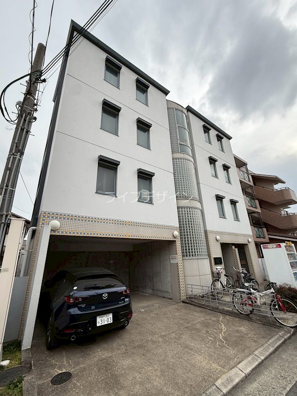 ロイヤルメゾン園田III