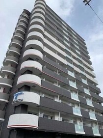 セレニテ新大阪プリエの外観写真