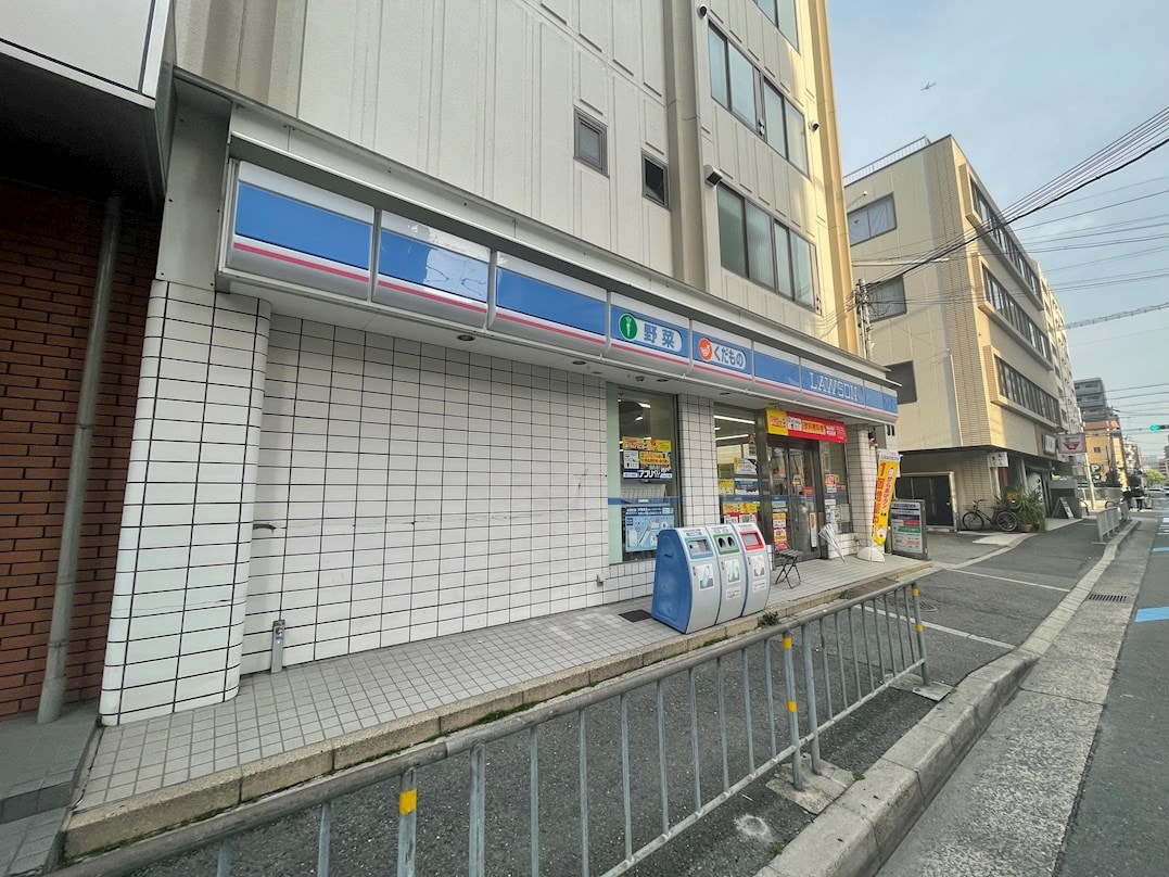 ローソン 吹田豊津中学校前店