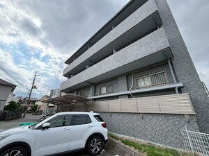 クレヴィア外観写真