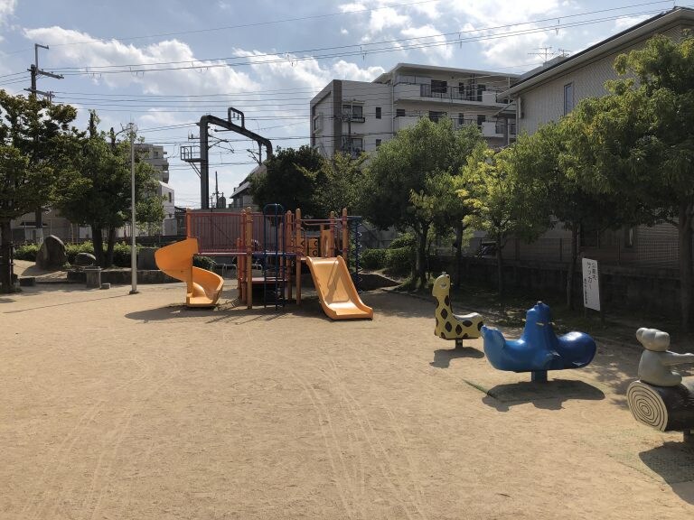 服部元町2丁目公園