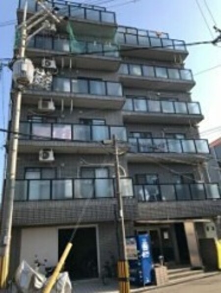エル三津屋外観写真