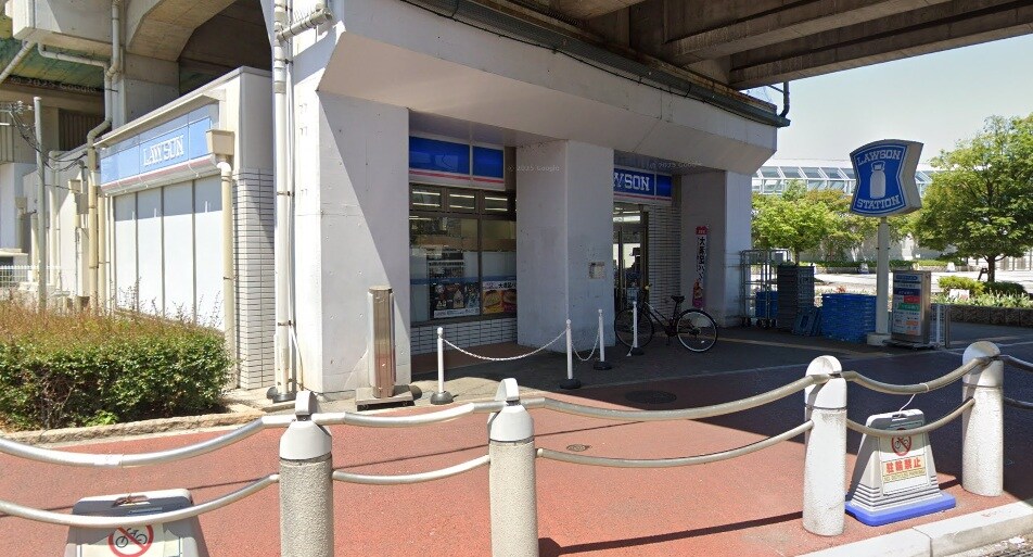 ローソン 尼崎センタープール前駅店