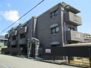 ステラハウス１３外観写真