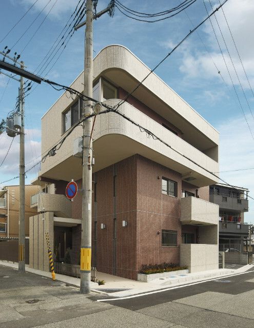 カーサ　コン　ブリオ
