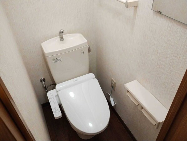 トイレ(※201号室参考写真)