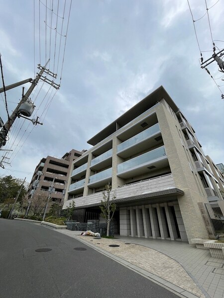 プラウド新千里西町外観写真