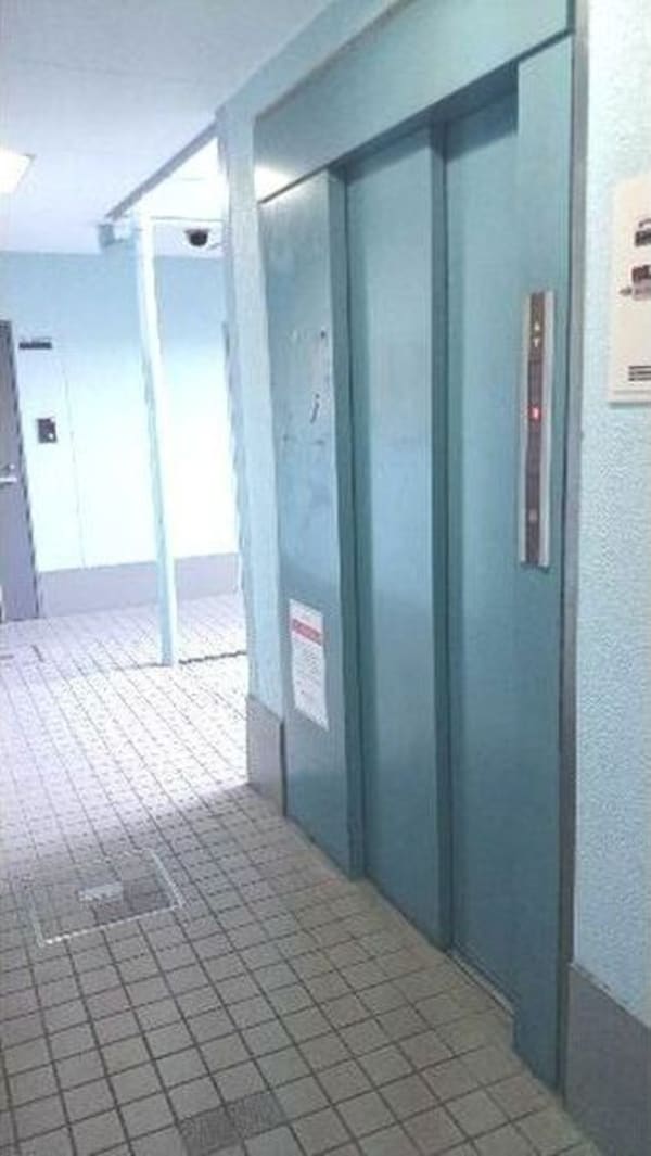 ロビー