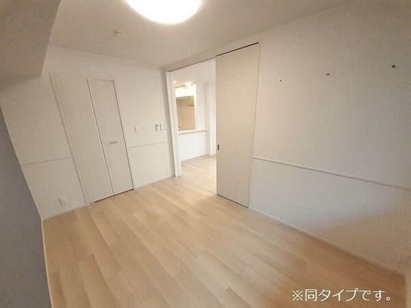 ベッドルーム