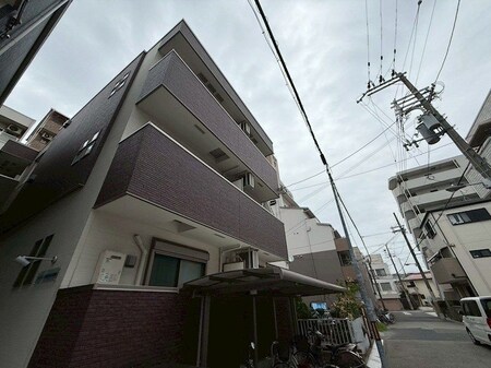 フジパレス塚本駅西II番館外観写真