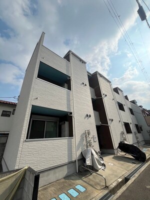 アズール蛍池（アズールホタルガイケ）外観写真