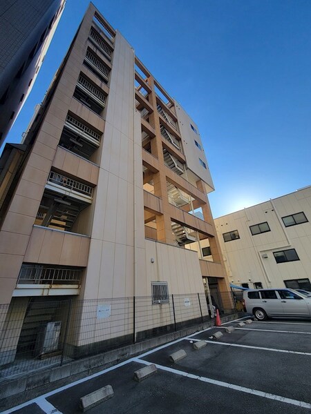 ミラクルセブン江坂外観写真