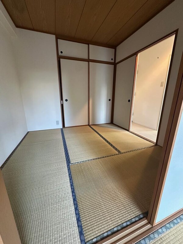 ベッドルーム