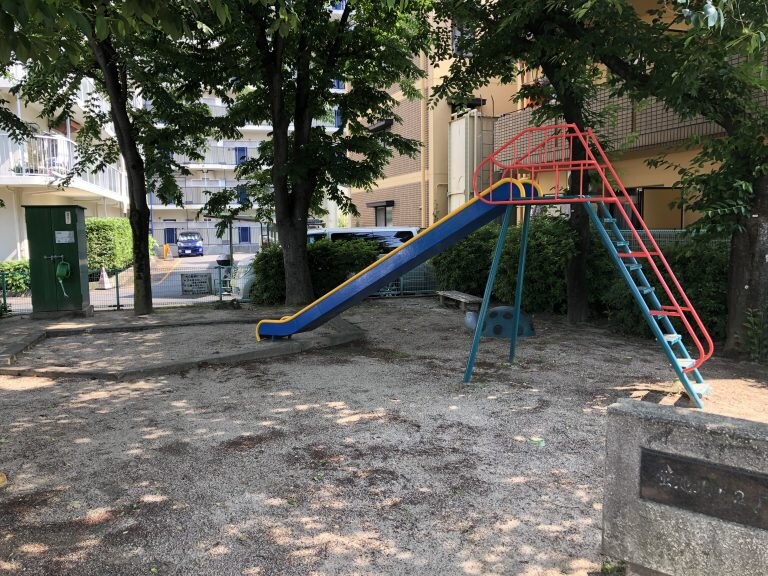 蛍池北町2丁目公園