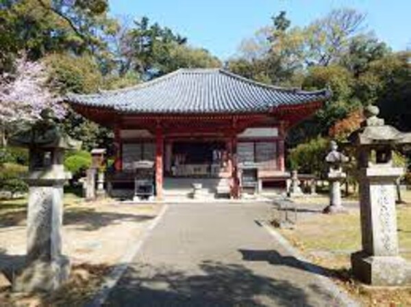 周辺環境(観音寺 267m)