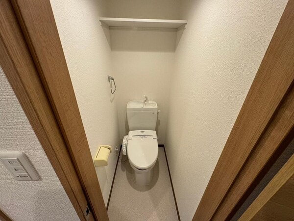 トイレ(※同じタイプの室内写真の為、異なる場合は現況優先となります。)