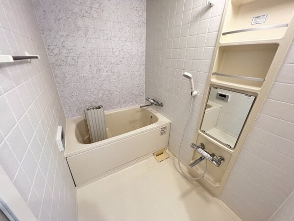 浴室(※同タイプの写真となり、実際のお部屋とは異なる場合があります)