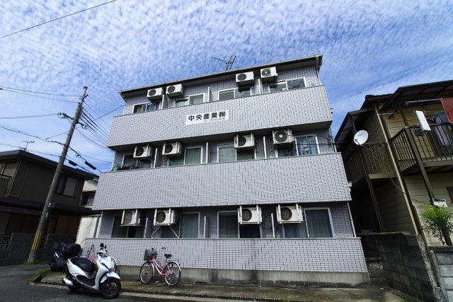 総持寺参番館の物件外観写真