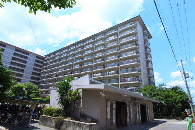 ローレルハイツ茨木総持寺２号棟