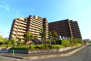 ライオンズマンション千里丘ガーデンシティ外観写真