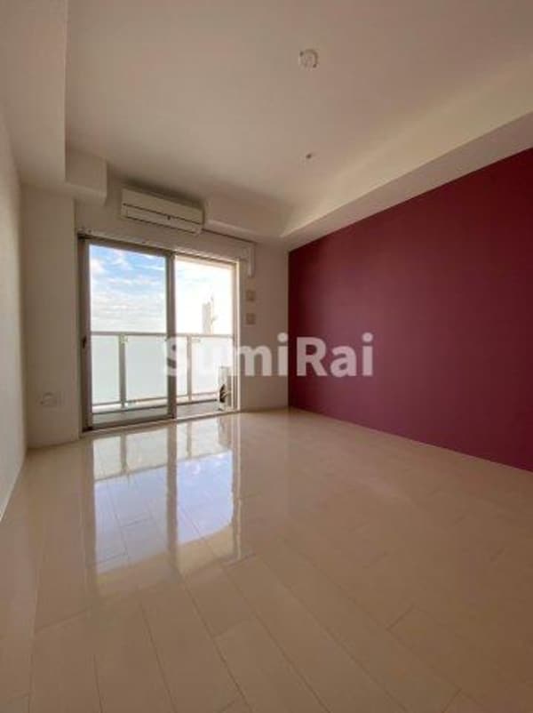 居室(おしゃれなリビングです)