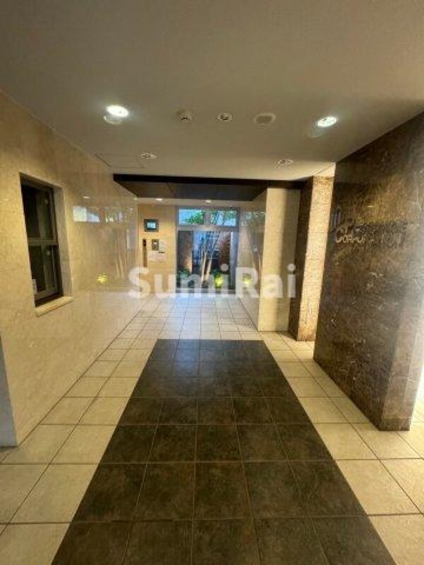 ロビー・ラウンジ