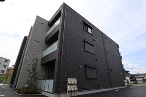 プルーリオン外観写真