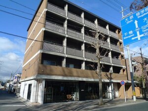 ラ・テール北白川外観写真