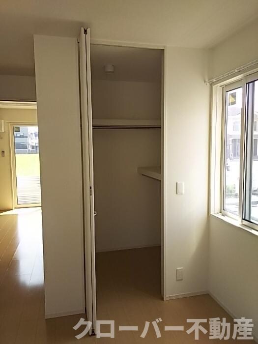 物件内観写真8　(ウォークインクローゼット)
