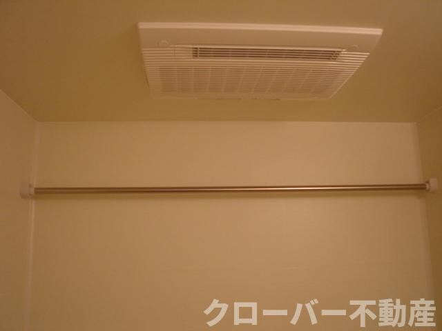 物件内観写真13　(浴室乾燥機)