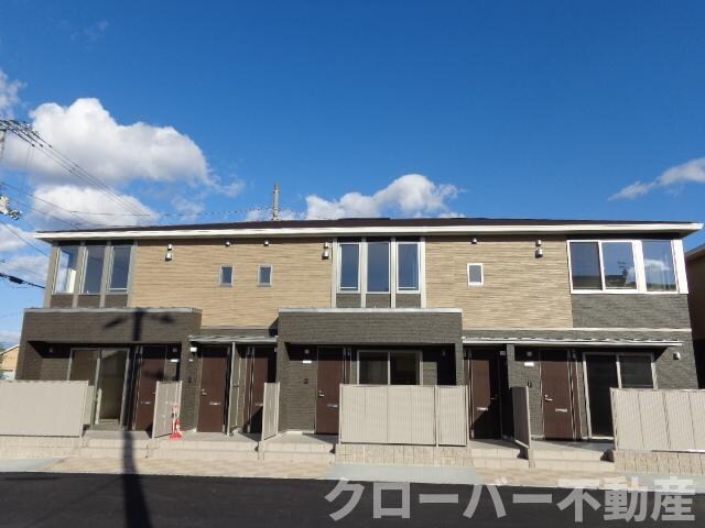 物件外観写真1　(外観写真（昼）)