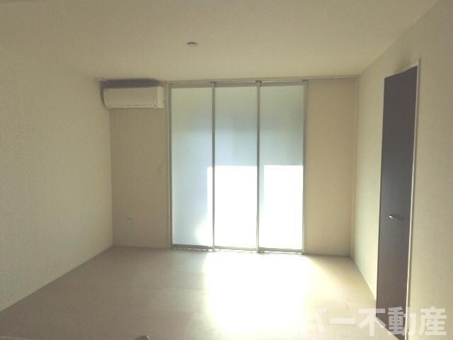 物件内観写真14　(リビング)