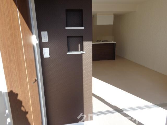 物件内観写真18　(玄関)