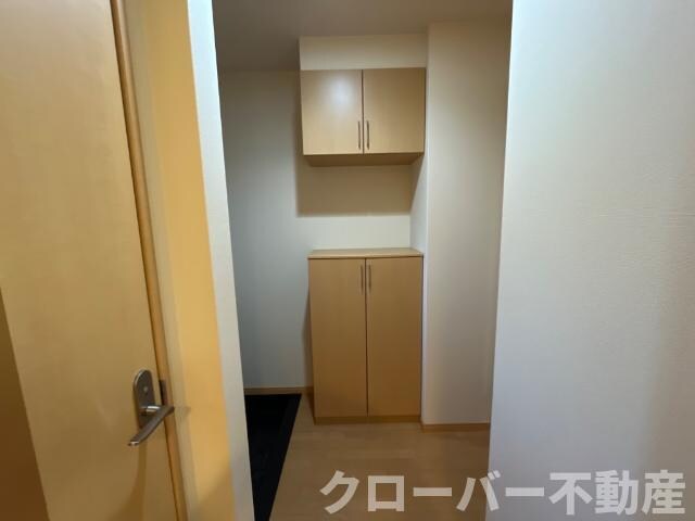 物件内観写真12　(下駄箱)
