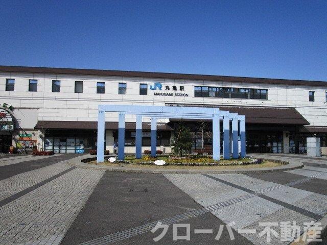 物件外観写真3　(丸亀駅まで2200m)