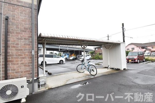 建物設備(駐輪場)