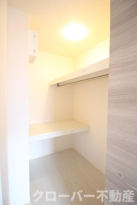 物件内観写真12　(収納)