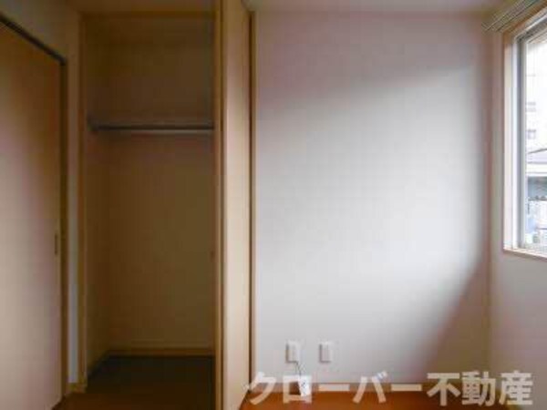 内装他