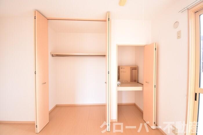 物件内観写真12　(収納)