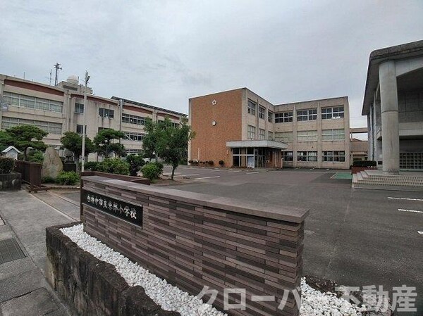 周辺環境(善通寺市立東部小学校まで160m)
