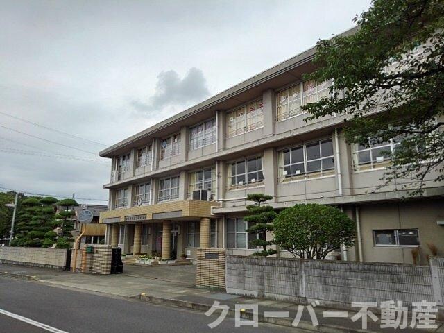 物件外観写真7　(観音寺市立豊田小学校まで750m)