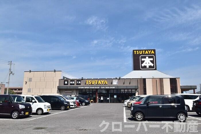物件外観写真6　(スターバックスコーヒーＴＳＵＴＡＹＡ宇多津店 ２２１ｍ)