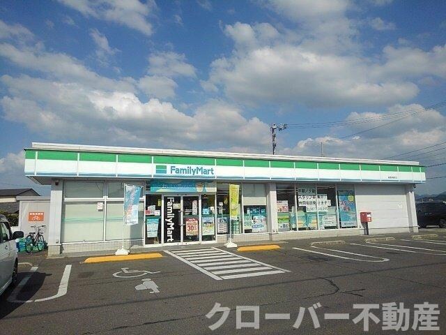 物件外観写真4　(ファミリーマート善通寺稲木店まで400m)