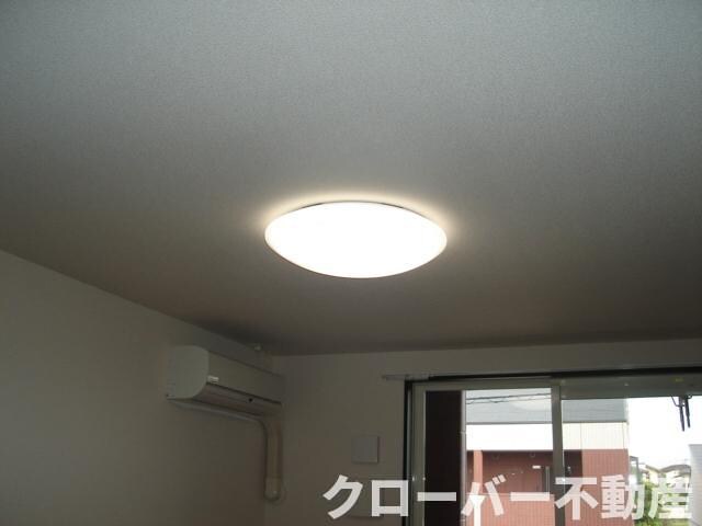 物件内観写真20　(照明（全居室）)